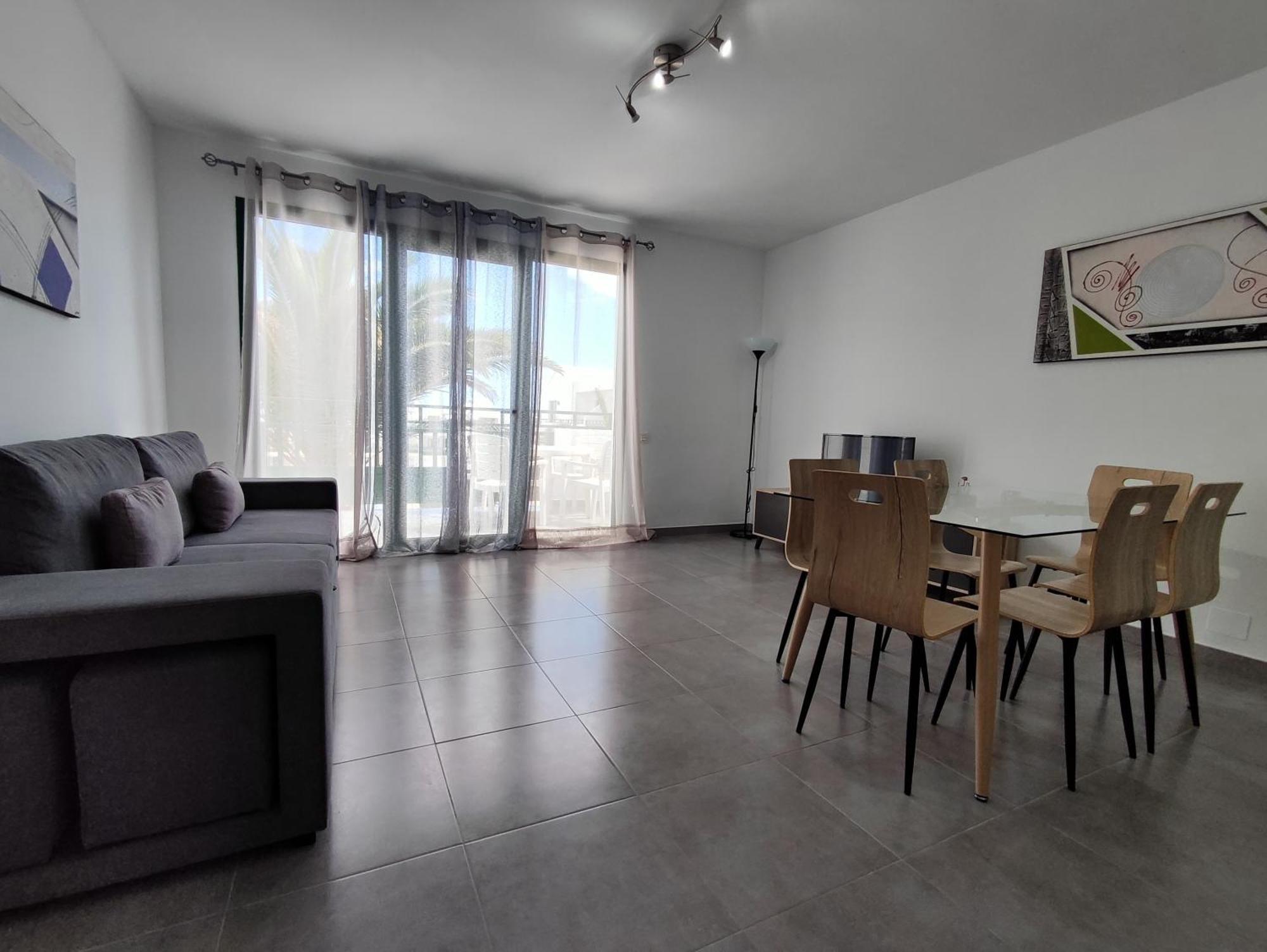 Realrent Apartment